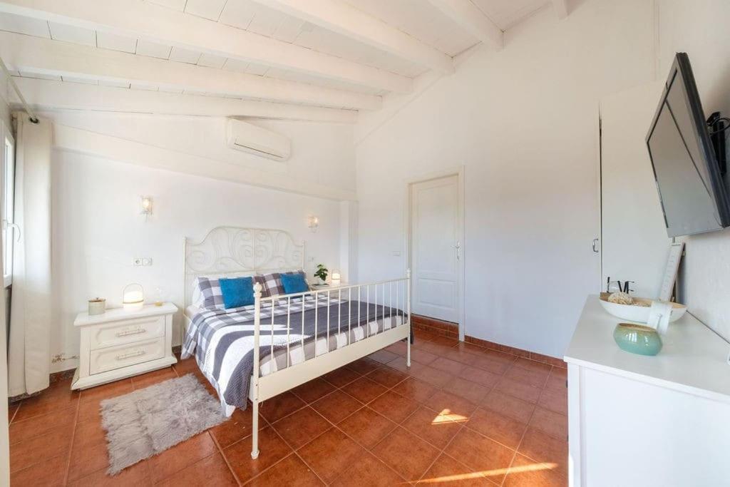 Magnifica Villa Tranquila En El Centro De Mallorca Biniali  Luaran gambar